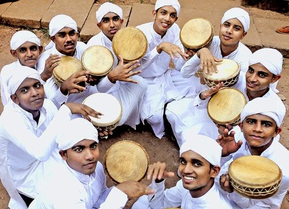 Duffmuttu- a folk performance by the Muslim communities in Kerala.