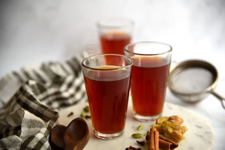 Sulaimani tea is a spiced black tea without milk.This tea is brewed to a golden color with spices like cinnamon,cardamom,cloves,ginger with tea. Part of Moksha Stories travel experience