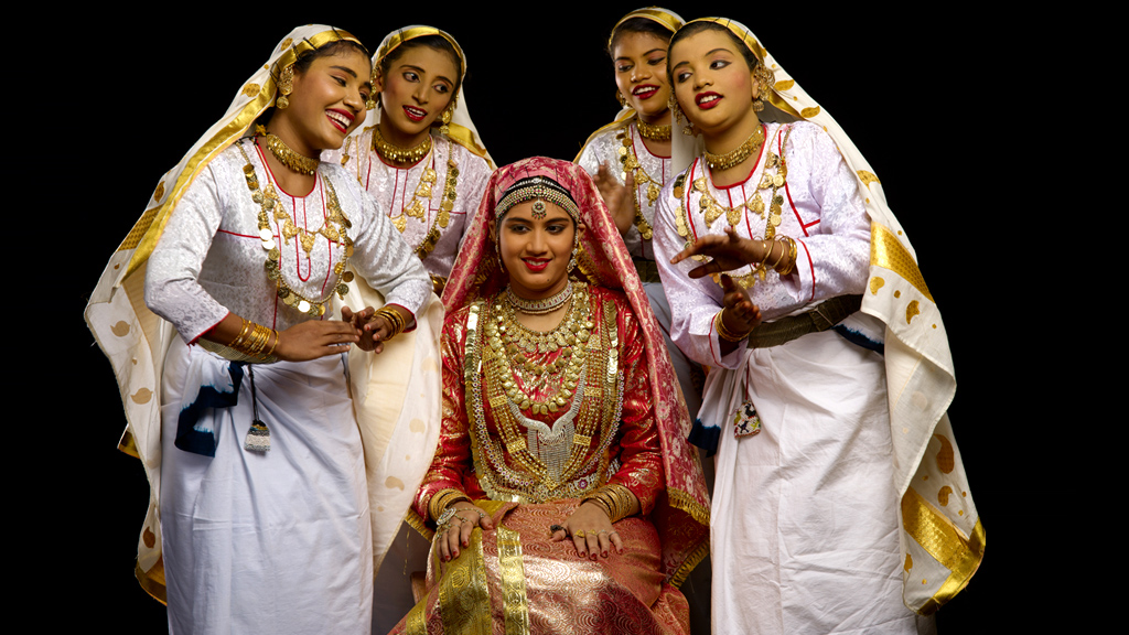 Oppana- a traditional wedding dance of Muslims in Kerala