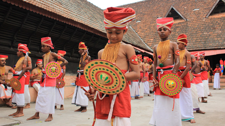 Velakali Folk art form performed in the regions of Kuttanad, Alleppey